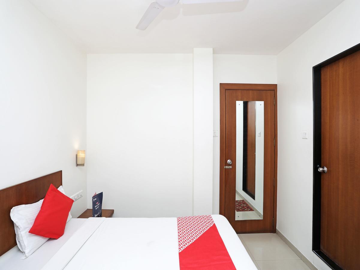 Oyo 1194 Hotel Gulmohr Pune Luaran gambar