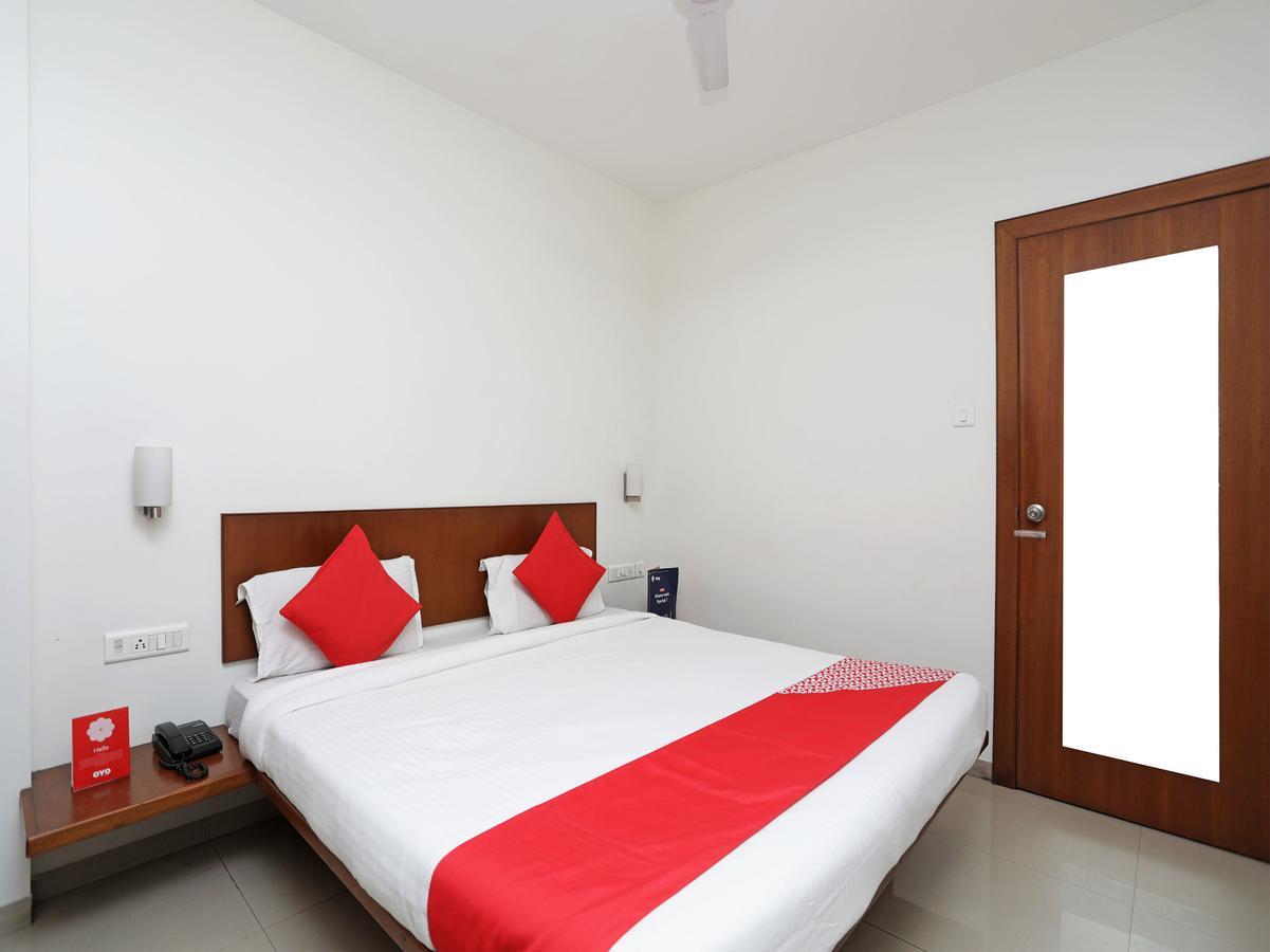 Oyo 1194 Hotel Gulmohr Pune Luaran gambar