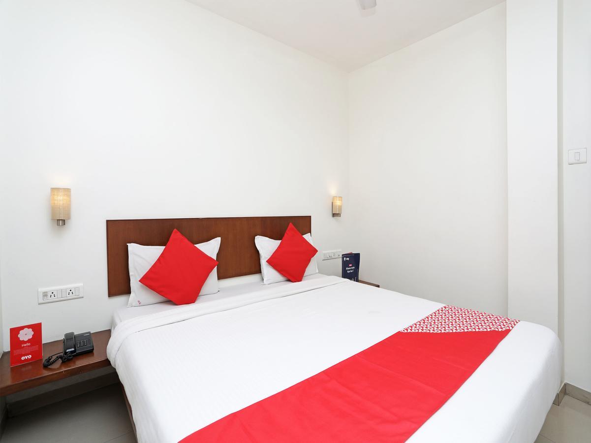 Oyo 1194 Hotel Gulmohr Pune Luaran gambar