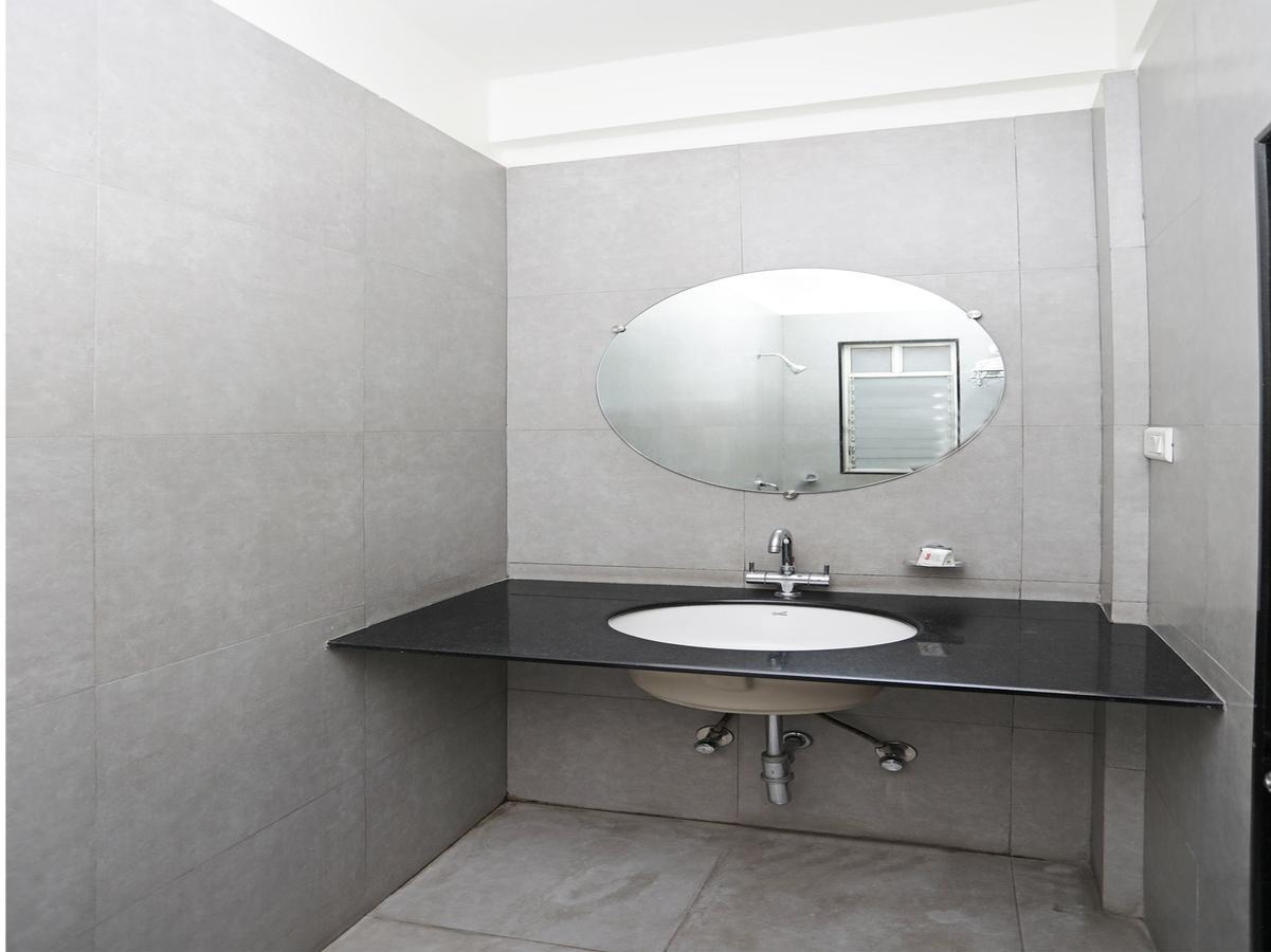 Oyo 1194 Hotel Gulmohr Pune Luaran gambar