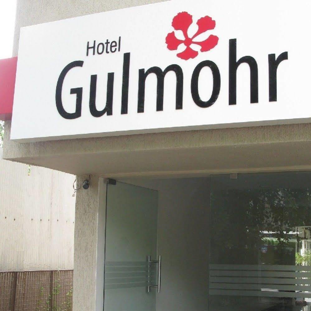 Oyo 1194 Hotel Gulmohr Pune Luaran gambar